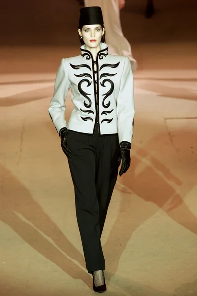 Look 144